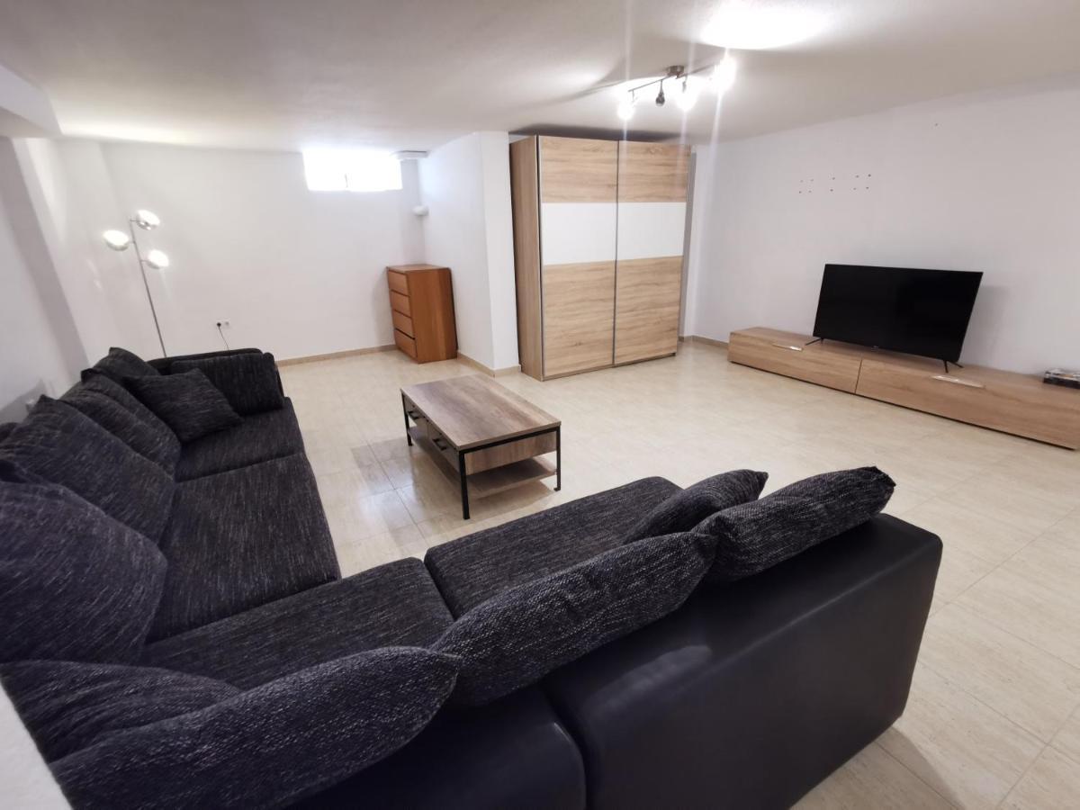 Spacious Villa With Private Pool And Beach Views El Moncayo Exteriör bild